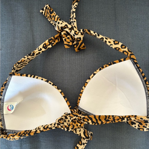 Leopard Print Bikini Set - Picture 5 of 6
